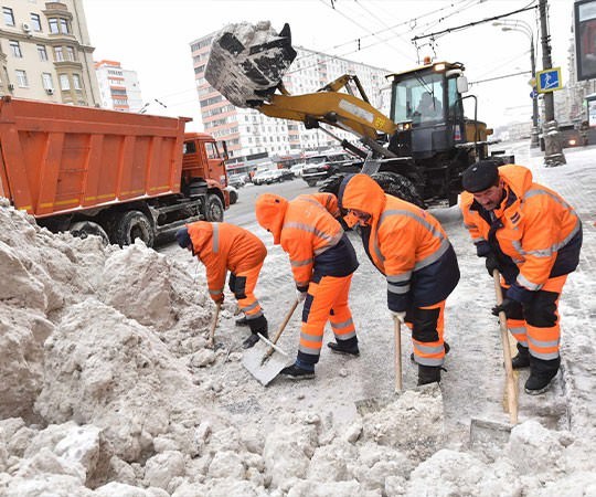 Уборка снега в Кашире и  Московской области